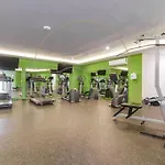 Luxury Condo, Hab Privada 100Mb Ac Gym Pool Cine